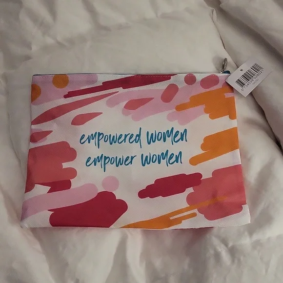 Thrive causemetics make up bag - Picture 2 of 6